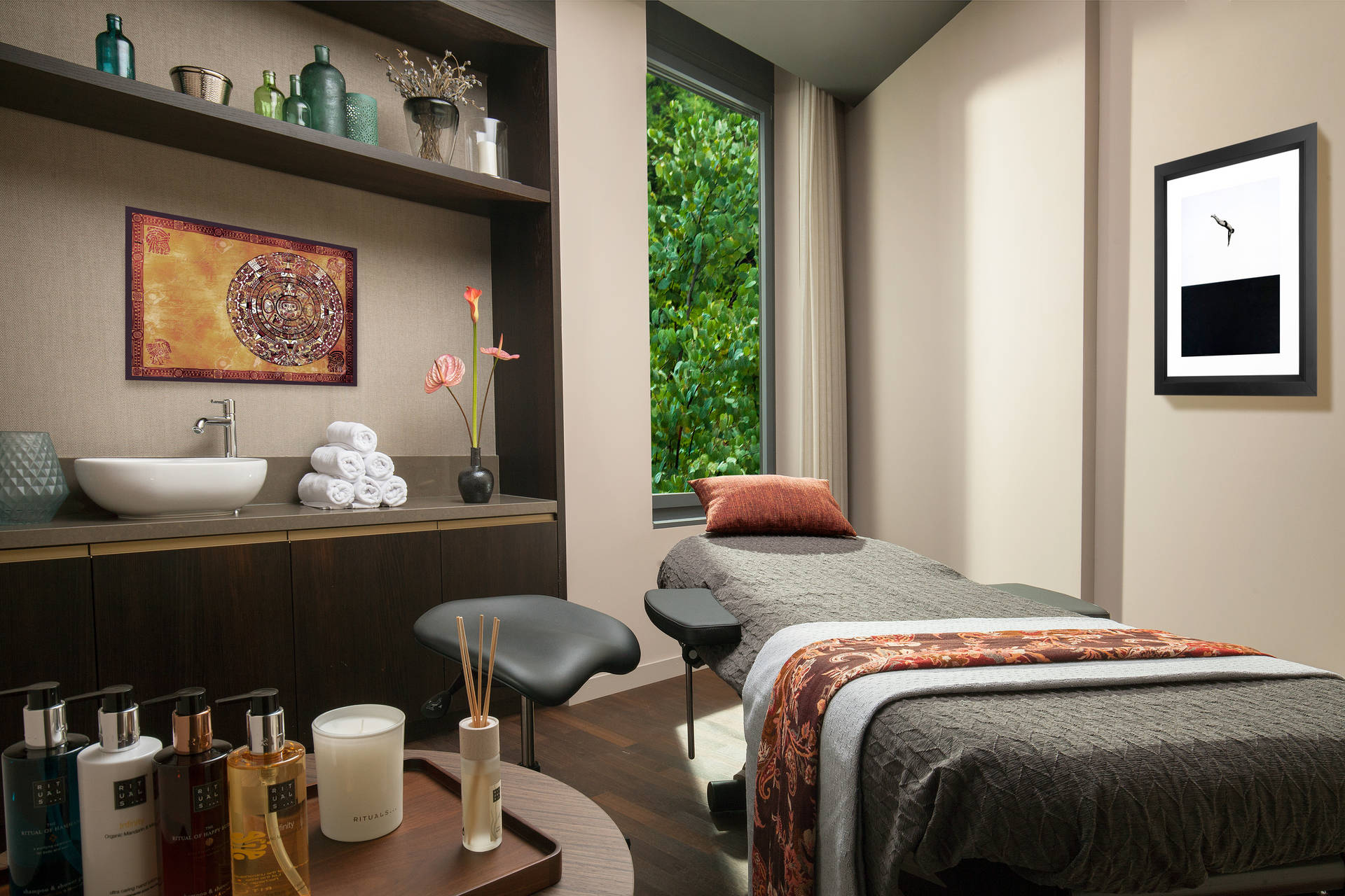 Massage room in the ACASA Suites Zurich’s wellness and spa area – for your well-being